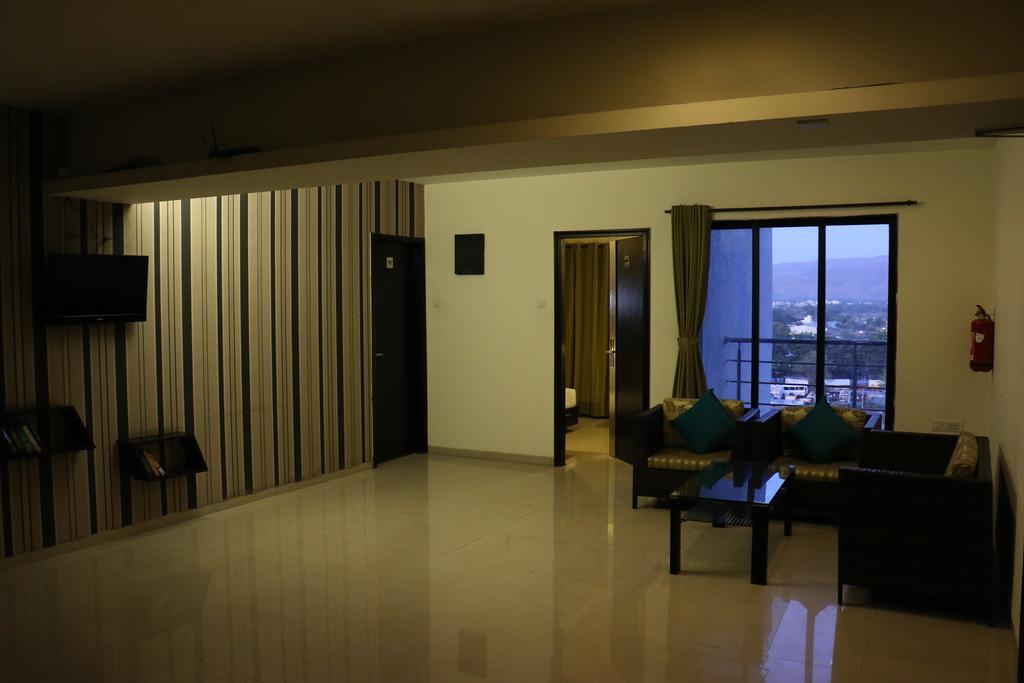 Pallavi A'Vida Navi Mumbai Buitenkant foto