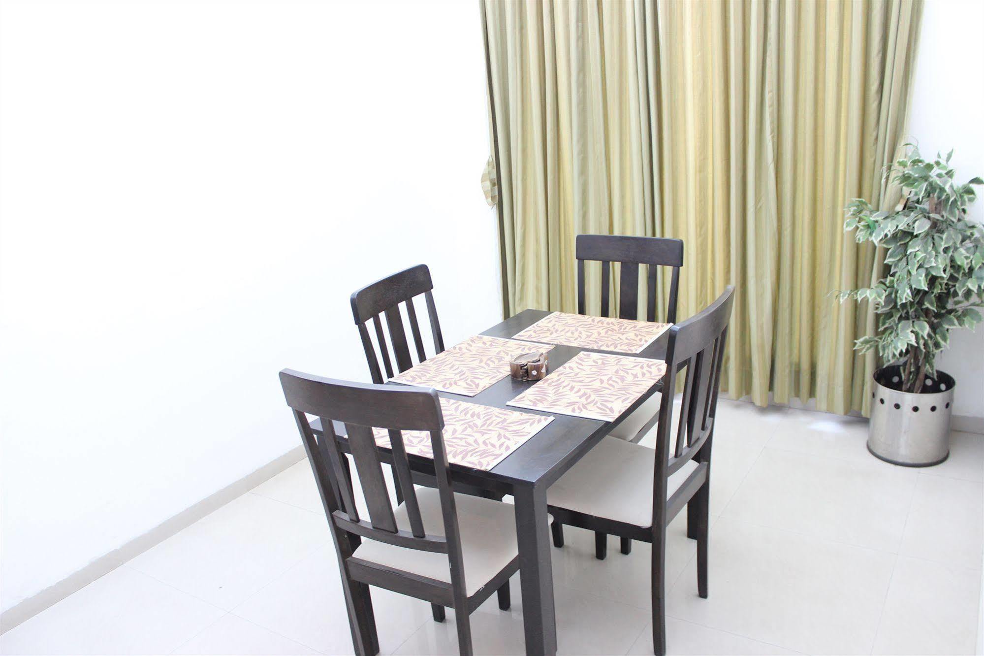 Pallavi A'Vida Navi Mumbai Buitenkant foto